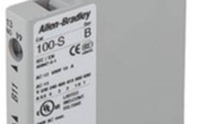 100-SB11 HULPCONTACTBLOK 1M/1V